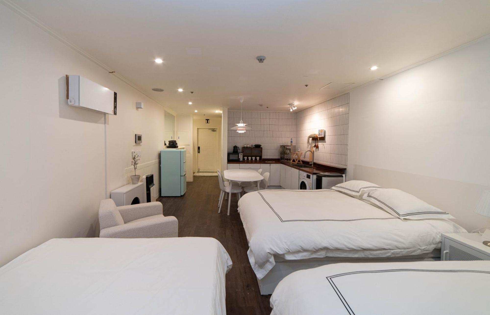 Apartment Cloud 9 Hongdae Seoul